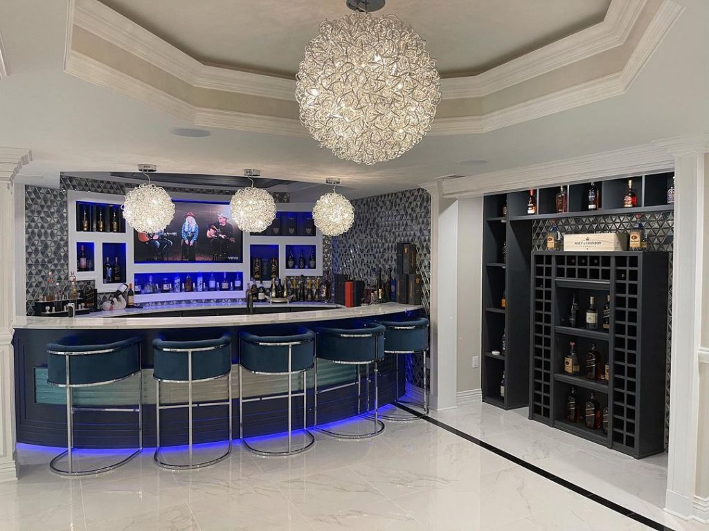 Luxury Basement Bar Designs That Will Make You Go Crazy