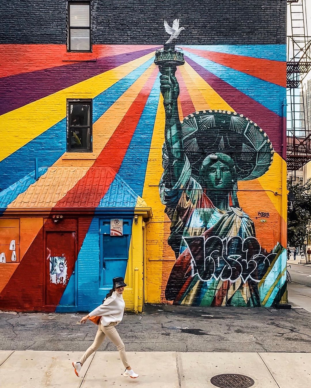 Eduardo Kobra Statue Of Liberty In Sombrero B3gTsFngVsY