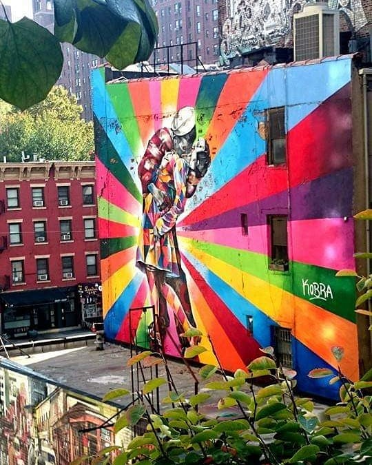 Eduardo Kobra The Kiss B3y0E6cHCgf