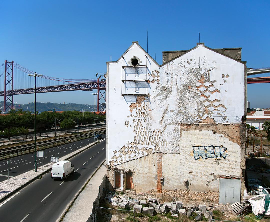 vhils Lisbon 2014 1932969259261060415