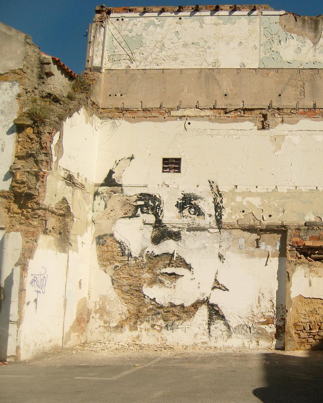 vhils Torres Vedras Portugal 2009 2014043748459166875