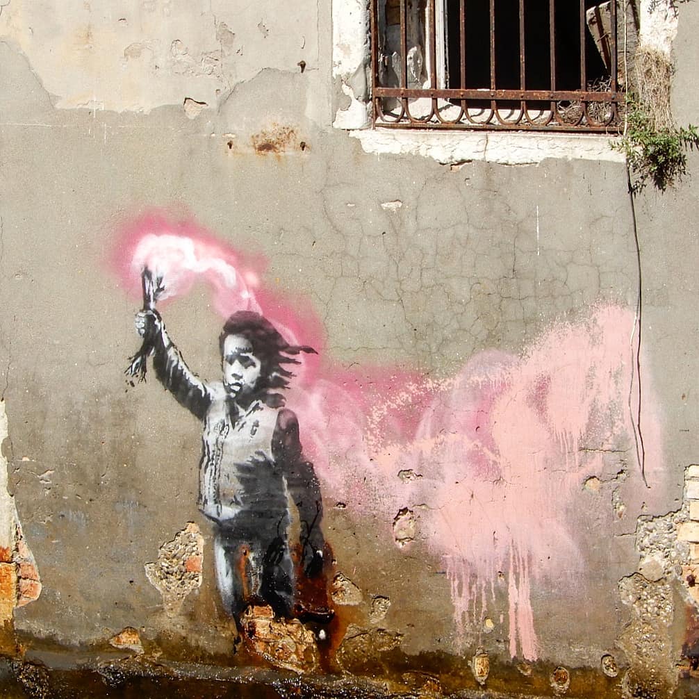 bansky Castaway B2zqNung37j