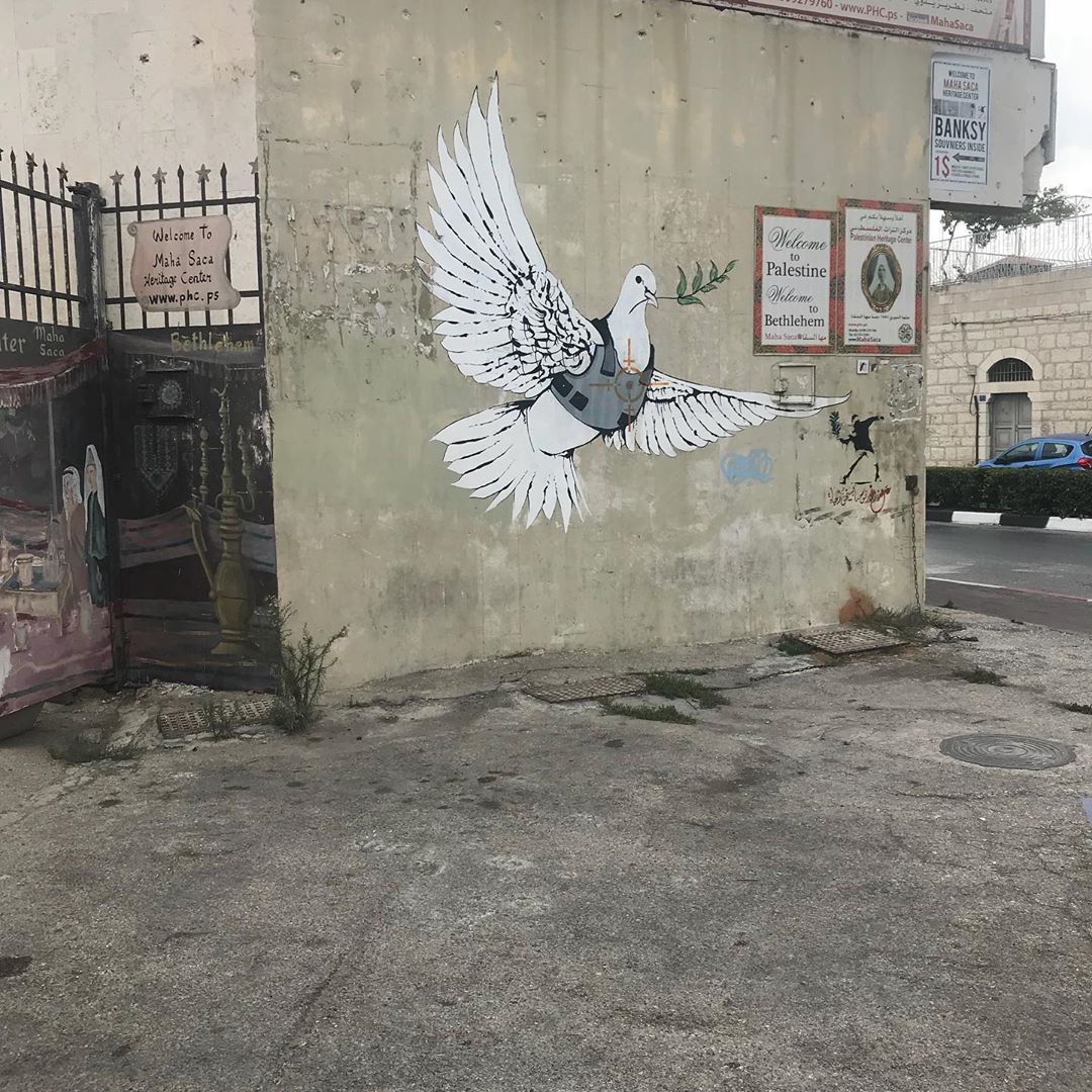 bansky Dove With Bulletproof vest B2blsyYFfTl