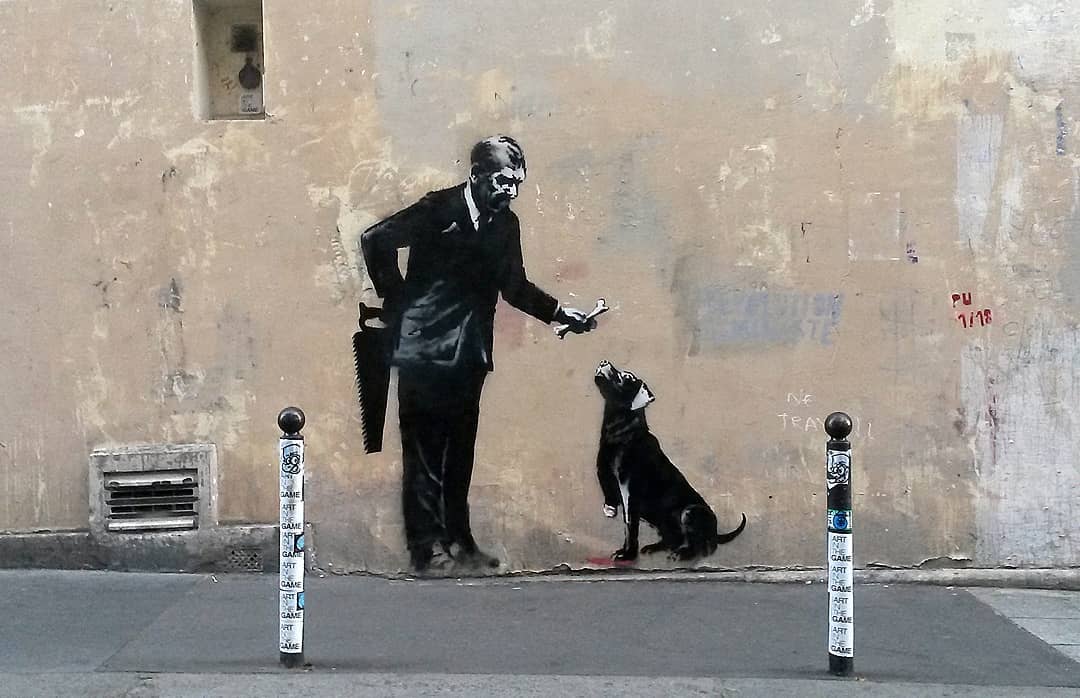 bansky Give A Dog A Bone BkhiwddhpD2