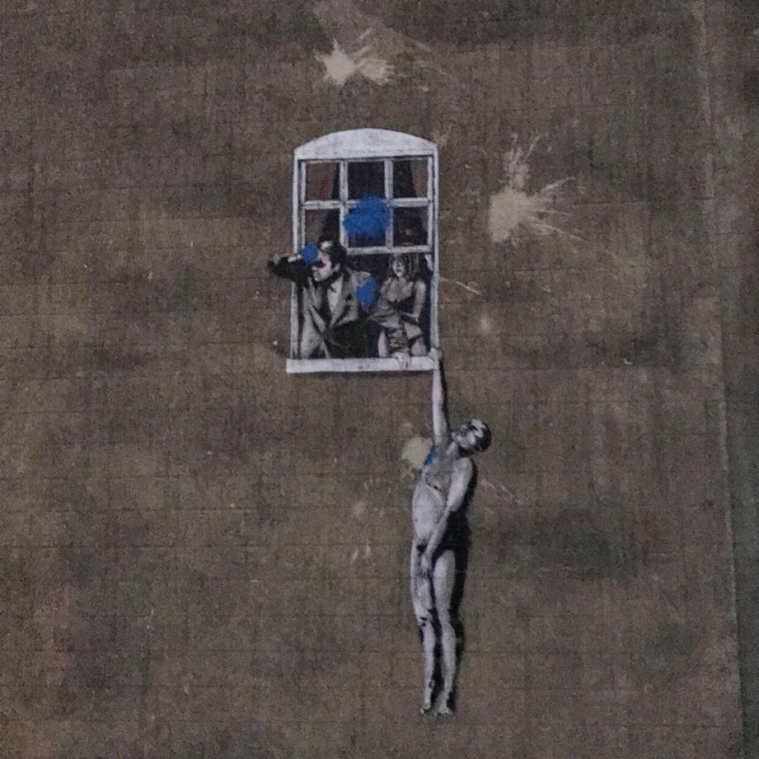 bansky Well Hung Man B2ZSB0vFtth