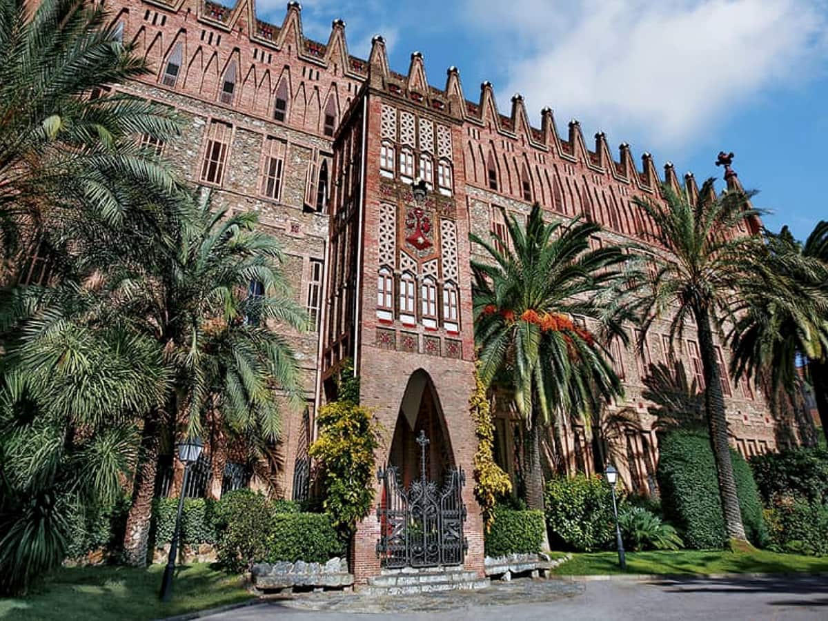 gaudi teresian college barcelona