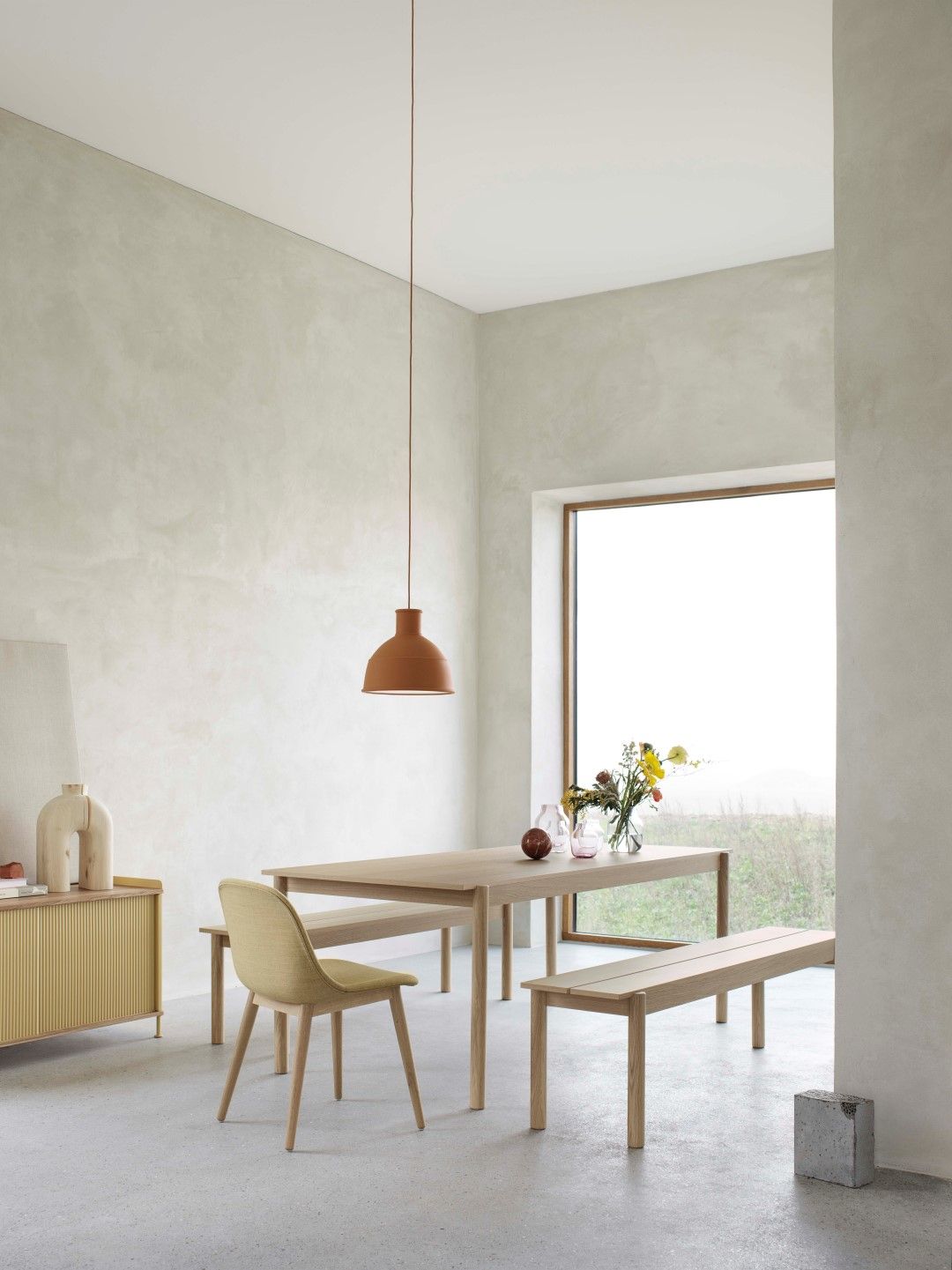 minimal dining room